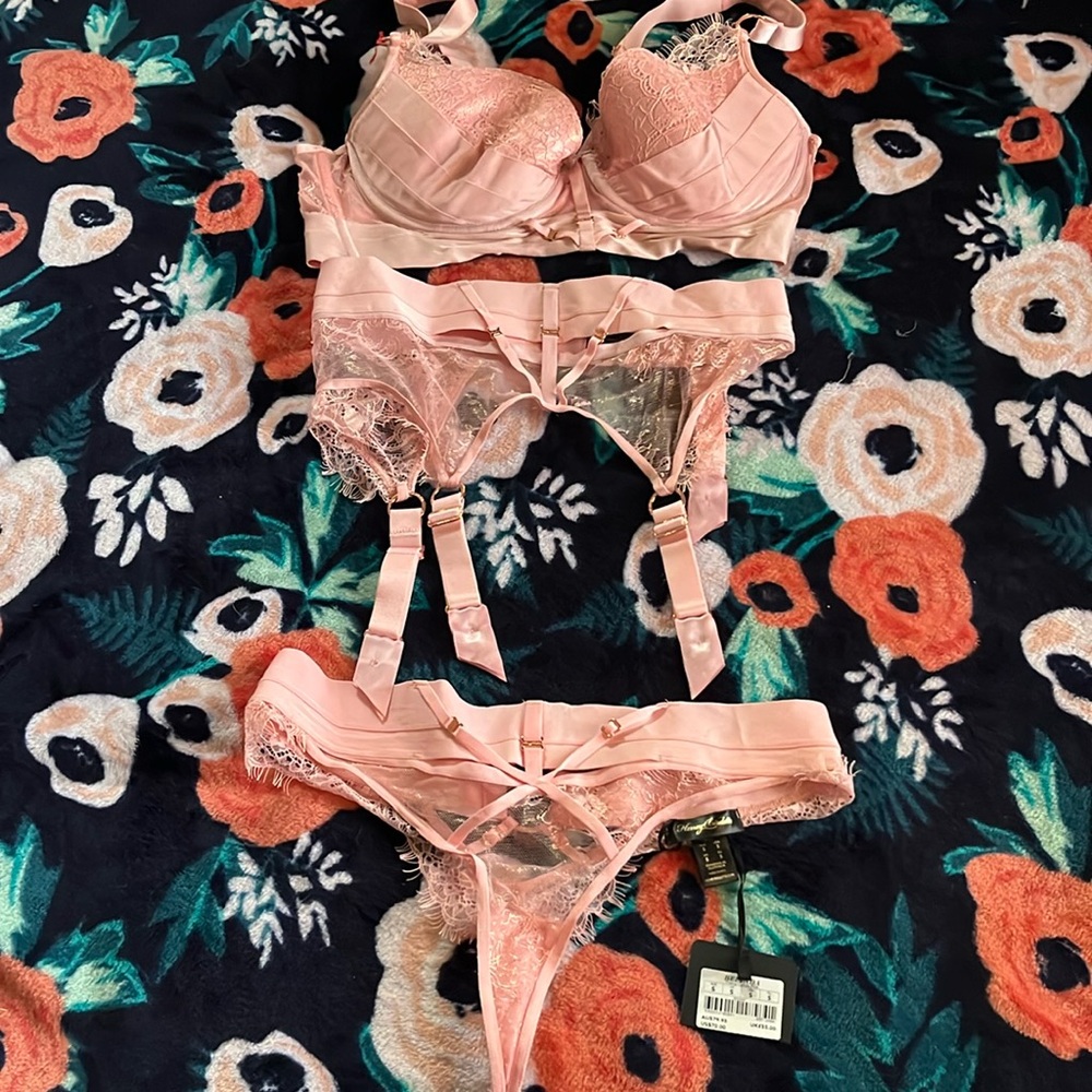 Honey Birdette set